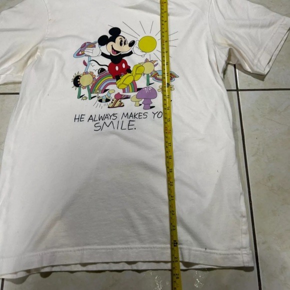 Disney T shirt Mickey he always makes you smile Sz S - Picture 2 of 10